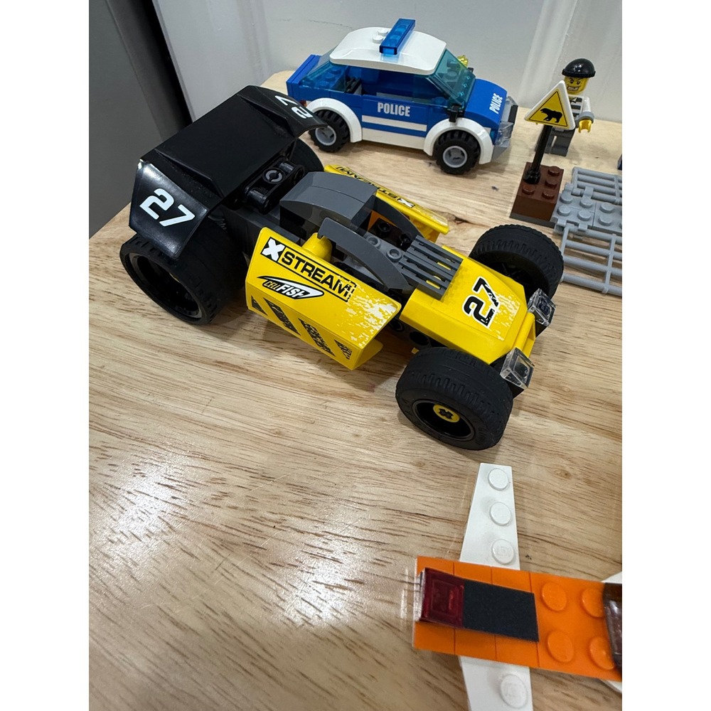 Bundle Lot of 6 LEGO Prebuilt Sets Cars Plane Trucks - Picture 3 of 8